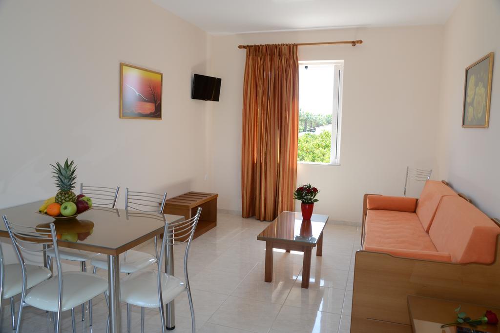 Maria'S Filoxenia Suites Drepano  Exteriér fotografie