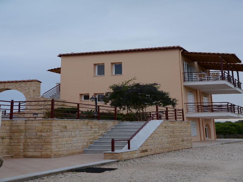 Maria'S Filoxenia Suites Drepano  Exteriér fotografie